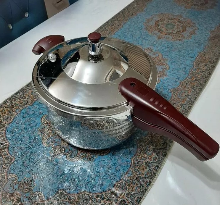 نسیم خان احمدی